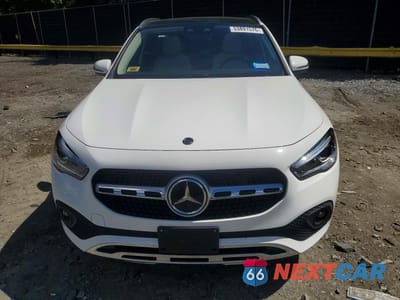 Piąte zdjęcie samochodu w środku: 2022 MERCEDES-BENZ GLA 250 4MATIC VIN:W1N4N4HB0NJ408976 - miniatura