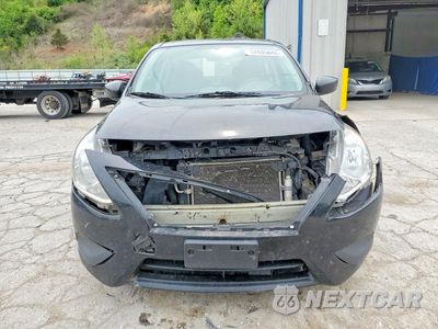 Piąte zdjęcie samochodu w środku: 2019 NISSAN VERSA SV VIN:3N1CN7AP8KL821973 - miniatura