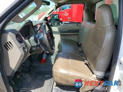 Zdjęcie 7 z 13 samochodu: 2008 FORD F550 SUPER DUTY VIN:1FDAF56R08EC65288 - miniatura