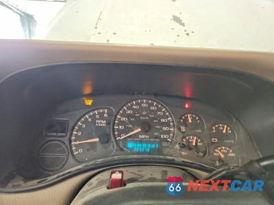 Zdjęcie 9 z 12 samochodu: 2002 GMC NEW SIERRA K1500 VIN:2GTEK19T821205317 - miniatura