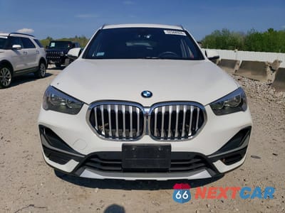 Piąte zdjęcie samochodu w środku: 2020 BMW X1 XDRIVE28I VIN:WBXJG9C03L5R29996 - miniatura