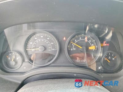 Zdjęcie 9 z 13 samochodu: 2016 JEEP PATRIOT SPORT VIN:1C4NJPBA1GD807745 - miniatura