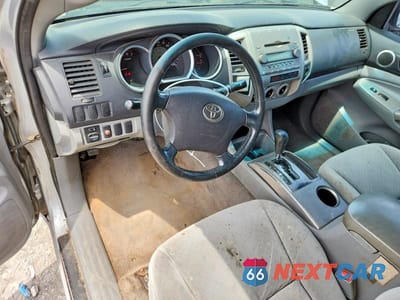 Zdjęcie 8 z 12 samochodu: 2006 TOYOTA TACOMA ACCESS CAB VIN:5TETX22N86Z270857 - miniatura
