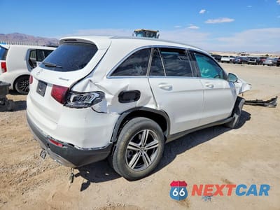 Trzecie zdjęcie samochodu z tyłu: 2020 MERCEDES-BENZ GLC 300 4MATIC VIN:WDC0G8EB0LF720527 - miniatura