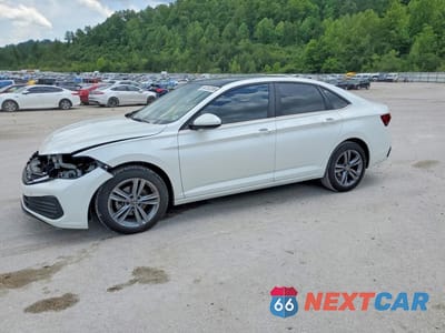 2023 VOLKSWAGEN JETTA SE 3VW7M7BU7PM059031 - główne zdjęcie licytacji z USA - miniatura