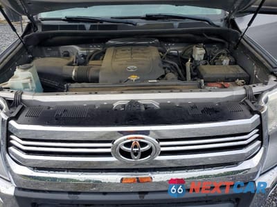 Zdjęcie 11 z 12 samochodu: 2017 TOYOTA TUNDRA SR5 VIN:5TFDW5F10HX625420 - miniatura