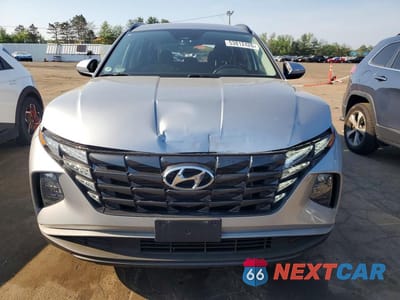 Piąte zdjęcie samochodu w środku: 2023 HYUNDAI TUCSON SEL VIN:5NMJBCAE4PH218432 - miniatura