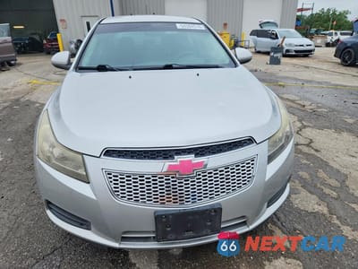 Piąte zdjęcie samochodu w środku: 2011 CHEVROLET CRUZE LT VIN:1G1PE5S91B7112950 - miniatura