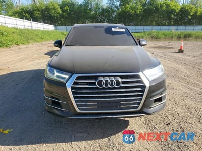 Piąte zdjęcie samochodu w środku: 2018 AUDI Q7 PREMIUM PLUS VIN:WA1LAAF72JD022946 - miniatura