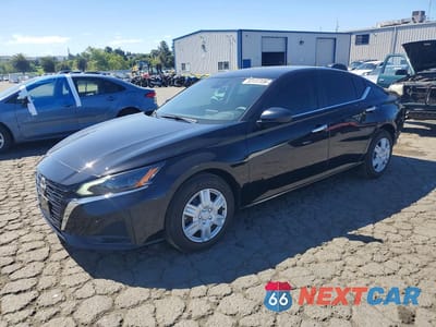 2025 NISSAN ALTIMA 1N4BL4BV4SN307540 - główne zdjęcie licytacji z USA - miniatura