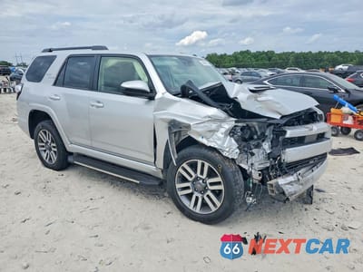 Czwarte zdjęcie samochodu z boku: 2023 TOYOTA 4RUNNER TRD SPORT VIN:JTEAU5JR1P5295055 - miniatura
