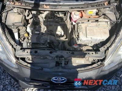Zdjęcie 11 z 12 samochodu: 2016 TOYOTA PRIUS C TWO VIN:JTDKDTB36G1120881 - miniatura