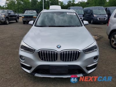 Piąte zdjęcie samochodu w środku: 2016 BMW X1 XDRIVE28I VIN:WBXHT3C31GP886321 - miniatura