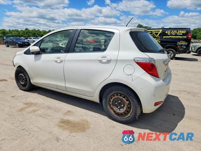 Drugie zdjęcie samochodu z przodu: 2012 TOYOTA YARIS 5-DOOR LE VIN:JTDKTUD36CD517571 - miniatura