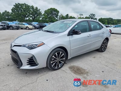 2017 TOYOTA COROLLA SE 5YFBURHE4HP677944 - główne zdjęcie licytacji z USA - miniatura
