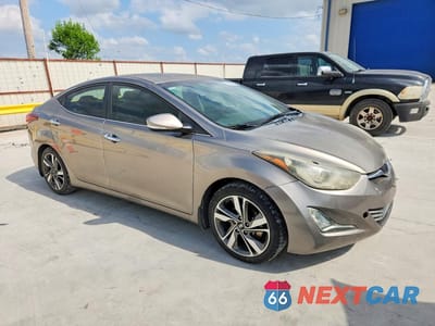 Czwarte zdjęcie samochodu z boku: 2014 HYUNDAI ELANTRA LIMITED VIN:5NPDH4AE2EH529665 - miniatura