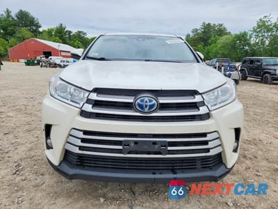 Piąte zdjęcie samochodu w środku: 2017 TOYOTA HIGHLANDER HYBRID XLE VIN:5TDJGRFH0HS022896 - miniatura