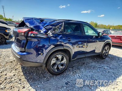 Trzecie zdjęcie samochodu z tyłu: 2026 NISSAN ROGUE SV VIN:5N1BT3BA5TC759376 - miniatura