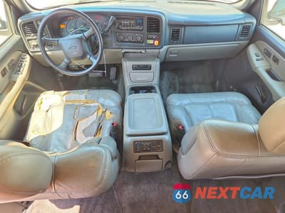 Zdjęcie 8 z 13 samochodu: 2001 CHEVROLET TAHOE K1500 VIN:1GNEK13T61R151294 - miniatura
