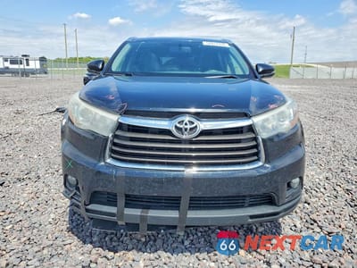 Piąte zdjęcie samochodu w środku: 2015 TOYOTA HIGHLANDER XLE VIN:5TDJKRFH8FS132302 - miniatura