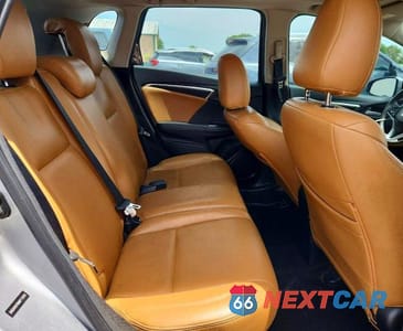 Zdjęcie 10 z 13 samochodu: 2017 HONDA FIT EX VIN:3HGGK5H78HM711978 - miniatura