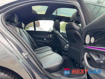 Zdjęcie 6 z 10 samochodu: 2017 MERCEDES-BENZ E 300 4MATIC VIN:WDDZF4KB5HA072058 - miniatura