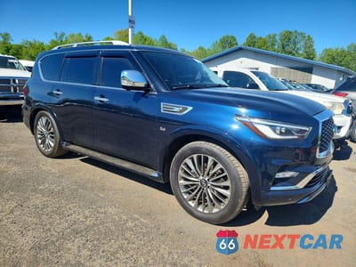 Czwarte zdjęcie samochodu z boku: 2018 INFINITI QX80 BASE VIN:JN8AZ2NC8J9440140 - miniatura