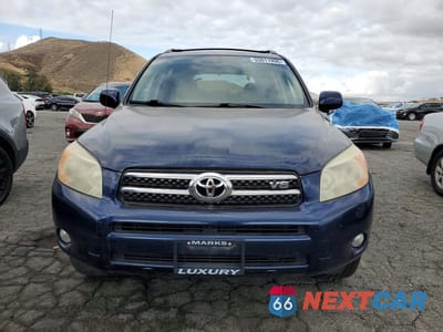 Piąte zdjęcie samochodu w środku: 2007 TOYOTA RAV4 LIMITED VIN:JTMZK31V776009640 - miniatura