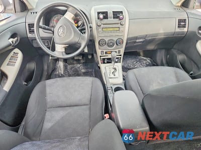 Zdjęcie 8 z 12 samochodu: 2010 TOYOTA COROLLA S VIN:1NXBU4EE4AZ259797 - miniatura
