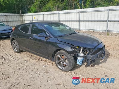 Czwarte zdjęcie samochodu z boku: 2020 HYUNDAI VELOSTER 2.0L VIN:KMHTG6AF0LU022684 - miniatura