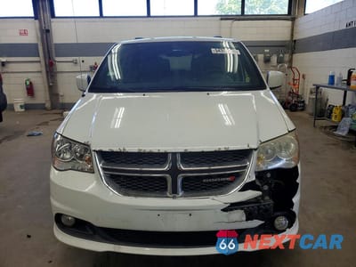 Piąte zdjęcie samochodu w środku: 2017 DODGE GRAND CARAVAN SXT VIN:2C4RDGCG6HR783243 - miniatura