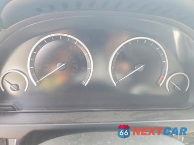 Zdjęcie 9 z 13 samochodu: 2014 BMW X5 SDRIVE35I VIN:5UXKR2C54E0C00177 - miniatura