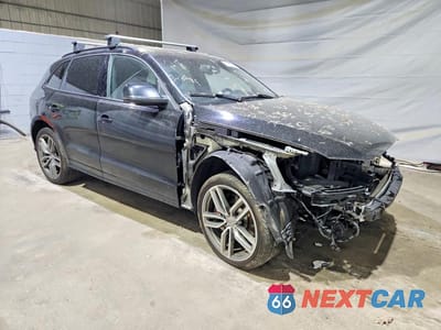 Czwarte zdjęcie samochodu z boku: 2015 AUDI SQ5 PRESTIGE VIN:WA1VGAFP1FA051788 - miniatura