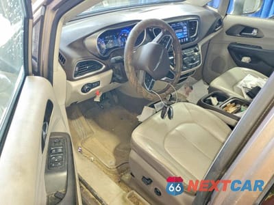 Zdjęcie 8 z 13 samochodu: 2017 CHRYSLER PACIFICA TOURING L VIN:2C4RC1BG4HR733698 - miniatura