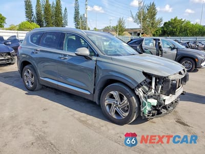 Czwarte zdjęcie samochodu z boku: 2020 HYUNDAI SANTA FE SEL PREMIUM VIN:5NMS34AJ9PH569440 - miniatura