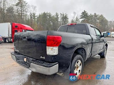 Czwarte zdjęcie samochodu z boku: 2010 TOYOTA TUNDRA DOUBLE CAB SR5 VIN:5TFUY5F13AX122884 - miniatura