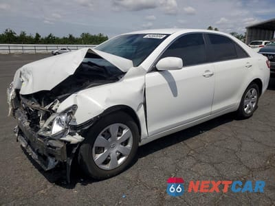 2007 TOYOTA CAMRY LE 4T1BE46K77U660643 - główne zdjęcie licytacji z USA - miniatura