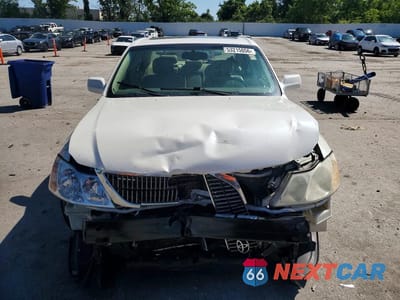 Piąte zdjęcie samochodu w środku: 2000 TOYOTA AVALON XLS VIN:4T1BF28B2YU105194 - miniatura