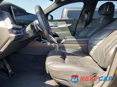 Zdjęcie 7 z 12 samochodu: 2023 BMW 740 I VIN:WBA23EH05PCN46574 - miniatura