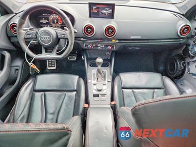 Zdjęcie 8 z 13 samochodu: 2018 AUDI RS3 VIN:WUABWGFF3J1900014 - miniatura