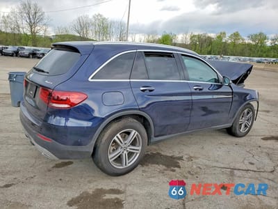 Trzecie zdjęcie samochodu z tyłu: 2021 MERCEDES-BENZ GLC 300 4MATIC VIN:W1N0G8EB1MF879976 - miniatura
