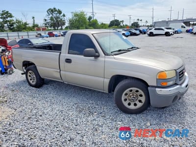 Czwarte zdjęcie samochodu z boku: 2006 GMC NEW SIERRA C1500 VIN:3GTEC14X06G180580 - miniatura