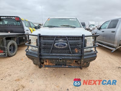 Piąte zdjęcie samochodu w środku: 2017 FORD F250 SUPER DUTY VIN:1FT7W2BT9HEE85687 - miniatura