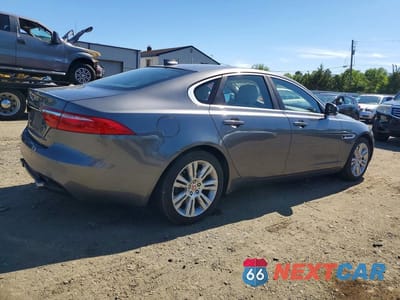 Trzecie zdjęcie samochodu z tyłu: 2017 JAGUAR XF PREMIUM VIN:SAJBD4BV3HCY29881 - miniatura