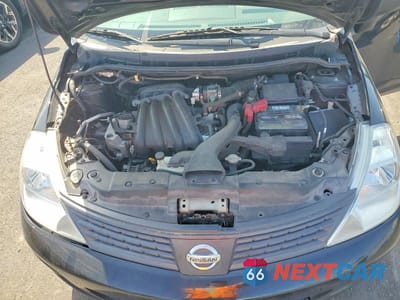 Zdjęcie 11 z 12 samochodu: 2011 NISSAN VERSA 1.6 BASE VIN:3N1CC1AP6BL409277 - miniatura