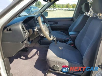 Zdjęcie 7 z 13 samochodu: 2003 NISSAN PATHFINDER SE VIN:JN8DR09X93W711421 - miniatura