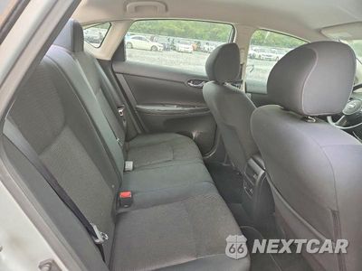 Zdjęcie 10 z 12 samochodu: 2019 NISSAN SENTRA S VIN:3N1AB7AP5KY302494 - miniatura