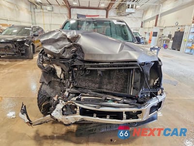 Piąte zdjęcie samochodu w środku: 2020 FORD F150 SUPERCREW VIN:1FTEW1EP2LFC56741 - miniatura