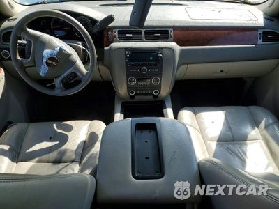 Zdjęcie 8 z 13 samochodu: 2012 GMC YUKON DENALI VIN:1GKS2CE01CR191607 - miniatura