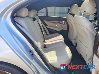 Zdjęcie 10 z 12 samochodu: 2019 MERCEDES-BENZ E 450 4MATIC VIN:WDDZF6JB8KA571604 - miniatura